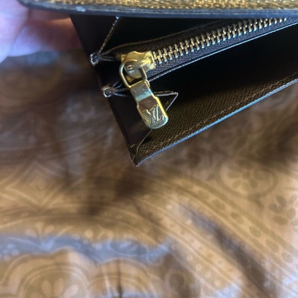Louis Vuitton long wallet - Picture 9 of 16